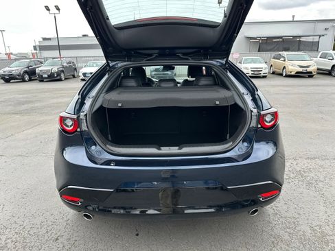 Certified 2025 MAZDA MAZDA3 s Sport image 11