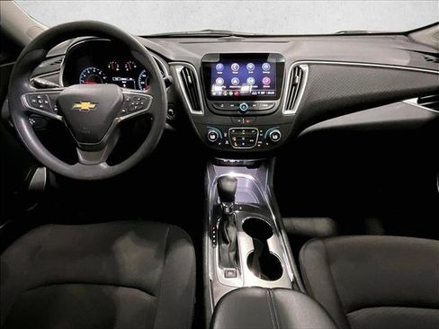 Used 2023 Chevrolet Malibu LT FWD image 16