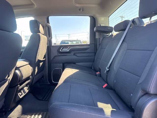 Used 2025 Chevrolet Silverado 2500 LT w/ Safety Package AWD/4WD image 11