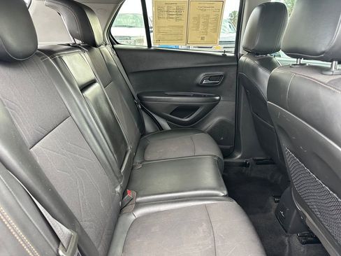 Used 2019 Chevrolet Trax LT w/ LT Convenience Package image 33