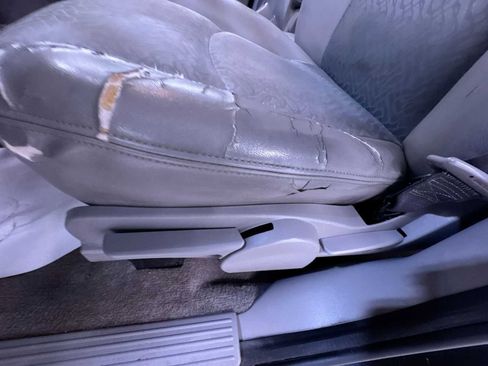 Used 2006 Saturn Vue 2WD V6 image 13