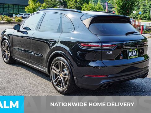 Used 2023 Porsche Cayenne S Platinum w/ Premium Package Plus AWD/4WD image 4