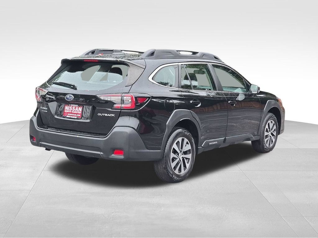 Used 2024 Subaru Outback AWD/4WD image 7