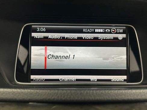 Used 2014 Mercedes-Benz E 350 4MATIC Wagon image 54