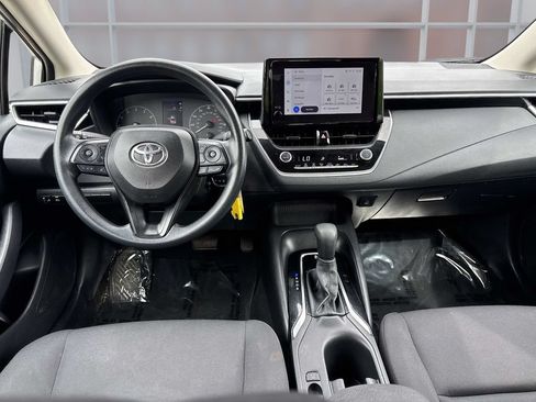 Used 2024 Toyota Corolla LE FWD image 12