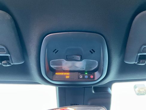 Used 2025 Buick Envista Sport Touring image 16