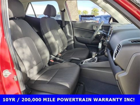 Used 2020 Hyundai Venue SE image 16