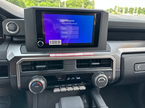 Used 2026 Toyota 4Runner SR5 AWD/4WD image 23