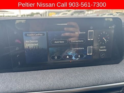 Used 2025 Nissan Kicks SV w/ Illumination Package image 17