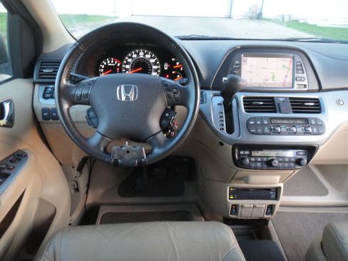 Used 2010 Honda Odyssey Touring image 9