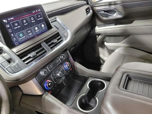 Certified 2024 GMC Yukon XL SLT AWD/4WD image 31