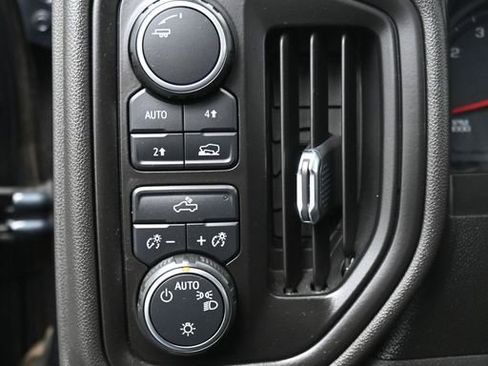 Used 2020 Chevrolet Silverado 1500 Custom w/ Custom Value Package image 15