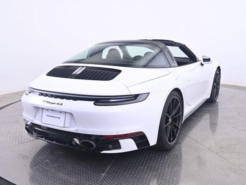 Certified 2024 Porsche 911 Targa 4S AWD/4WD image 7