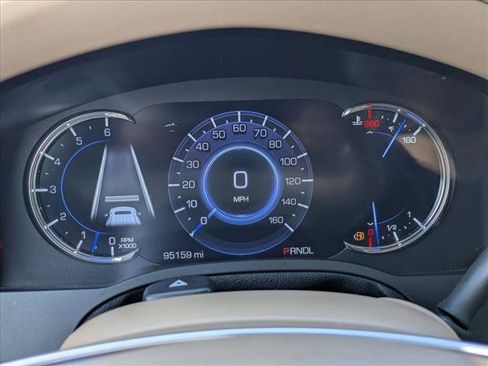 Used 2018 Cadillac Escalade ESV Platinum AWD/4WD image 11