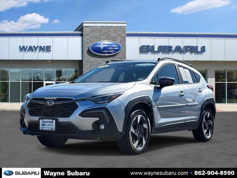 Used 2024 Subaru Crosstrek 2.5i Limited w/ Crosstrek Mirror Package image 2