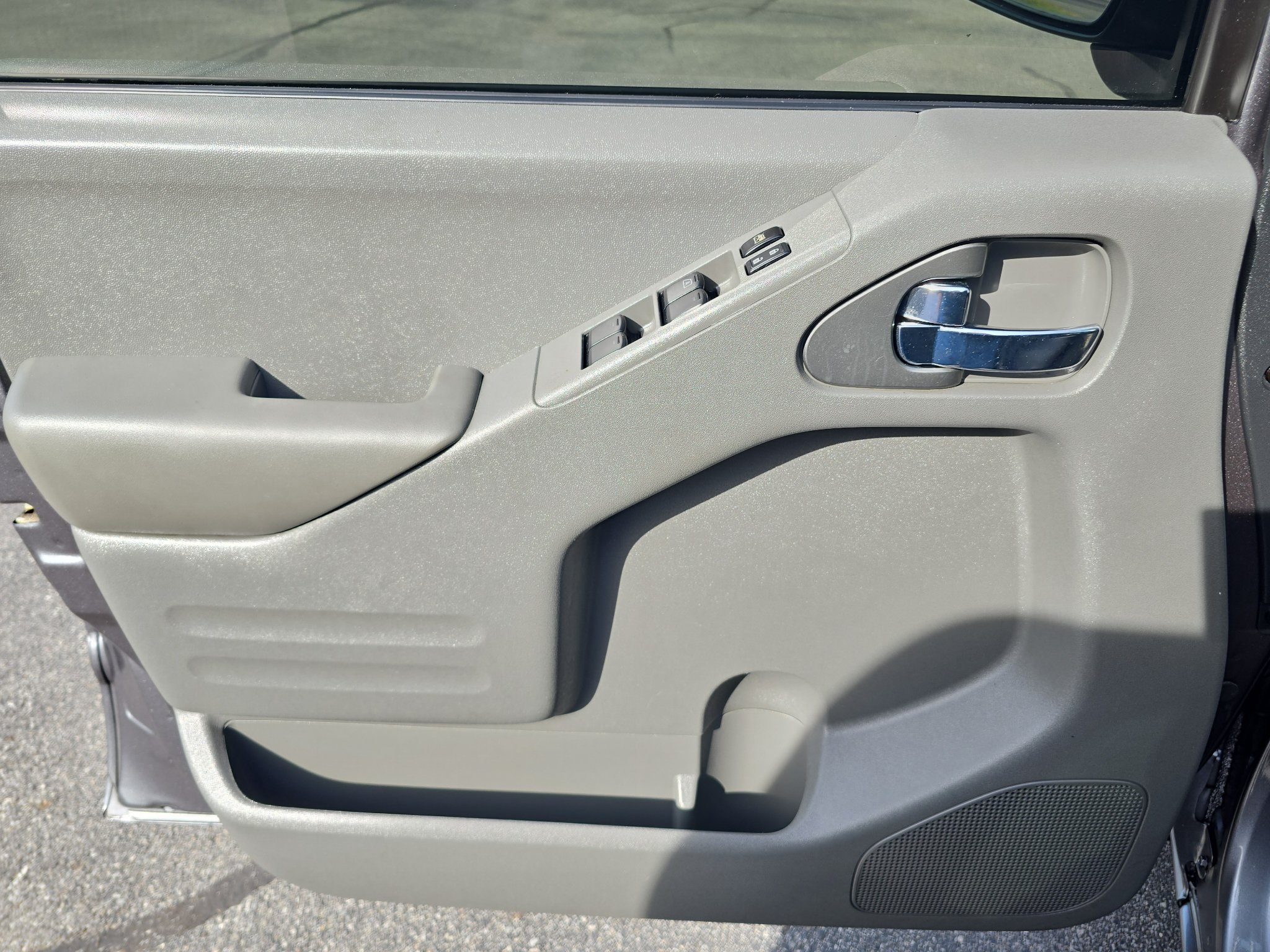 Used 2018 Nissan Frontier SV RWD image 17