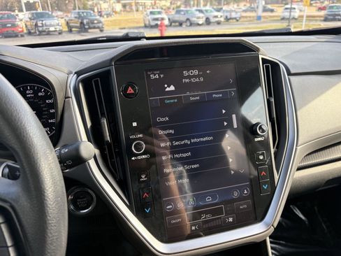 Used 2024 Subaru Crosstrek 2.0i Premium w/ Crosstrek Mirror Package image 9