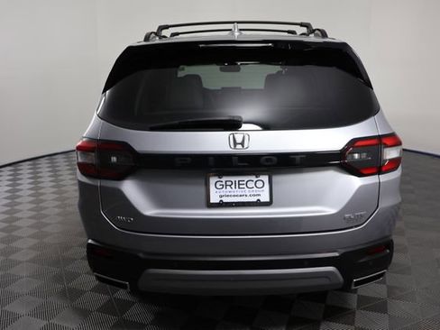Used 2023 Honda Pilot Elite image 7