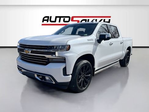 Used 2021 Chevrolet Silverado 1500 High Country w/ Technology Package image 3