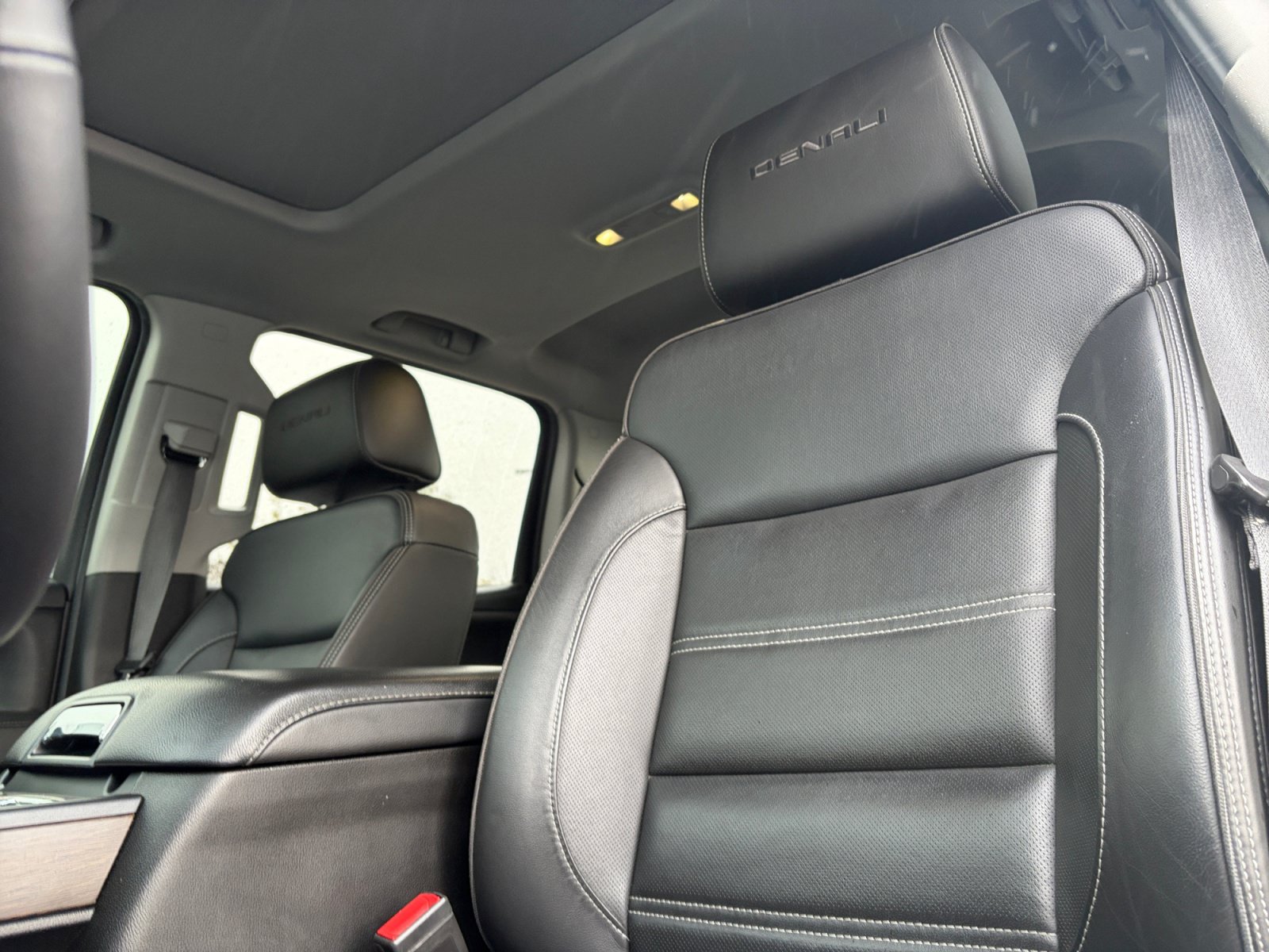 Used 2019 GMC Sierra 2500 Denali w/ Duramax Plus Package AWD/4WD image 14