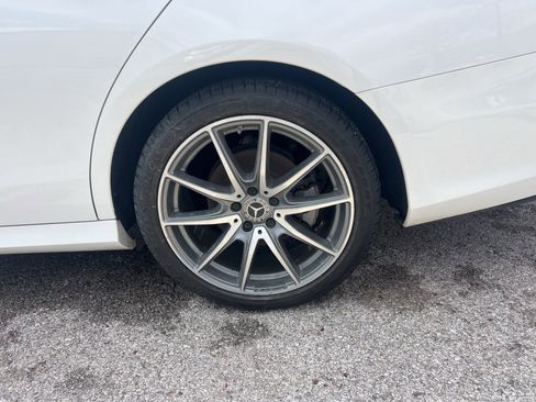 Used 2021 Mercedes-Benz E 350 4MATIC Sedan image 8