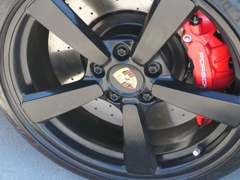 Used 2024 Porsche 911 Targa 4 GTS image 17