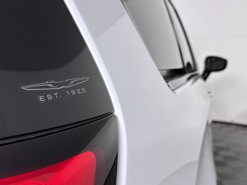 New 2026 Chrysler Pacifica Select FWD image 30