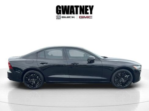 Used 2023 Volvo S60 T8 Plus w/ Climate Package AWD/4WD image 4
