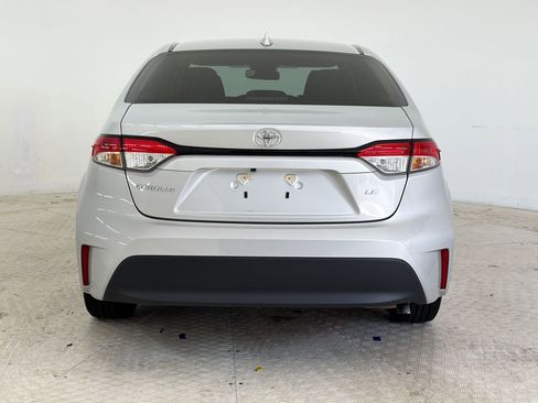 Used 2024 Toyota Corolla LE FWD image 10
