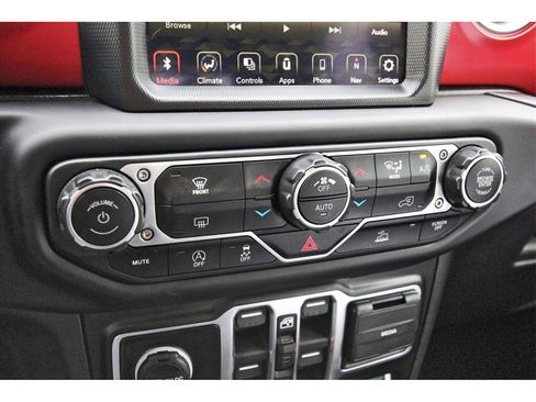 Used 2023 Jeep Gladiator Rubicon w/ LED Lighting Group image 22