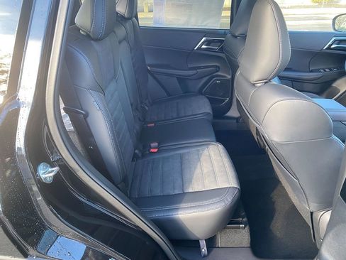New 2025 Mitsubishi Outlander SE image 26
