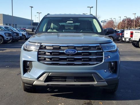 New 2026 Ford Explorer Active w/ Active Comfort Package image 2