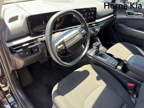 New 2026 Kia Sportage LX FWD image 11