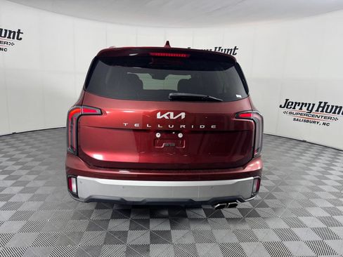 Used 2024 Kia Telluride SX FWD image 8