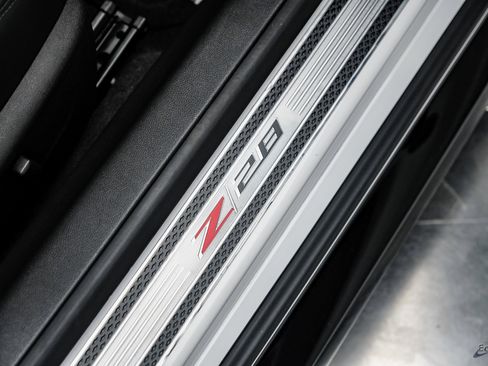 Used 2015 Chevrolet Camaro Z/28 image 48