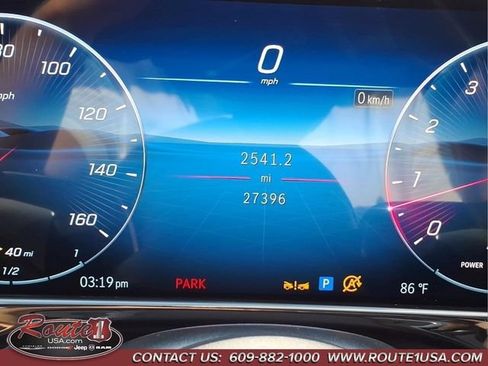 Used 2025 Mercedes-Benz E 350 4MATIC Sedan image 14