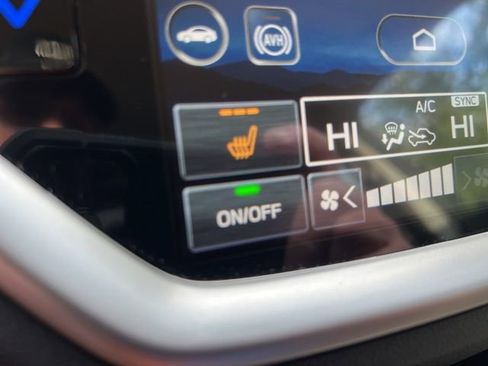 Used 2025 Subaru Ascent Premium w/ Popular Package #2 image 32