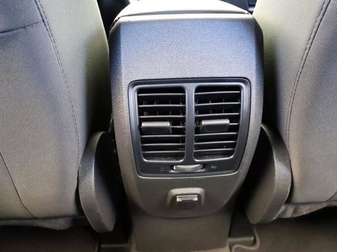 Used 2019 Ford Escape SE FWD image 42