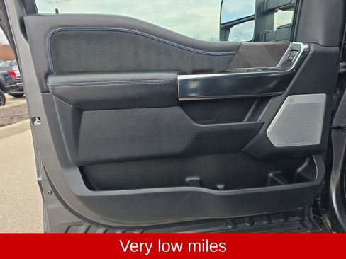 Used 2025 Ford F250 Platinum image 26