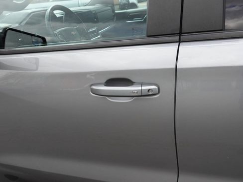 Used 2023 Chevrolet Silverado 1500 LT image 15