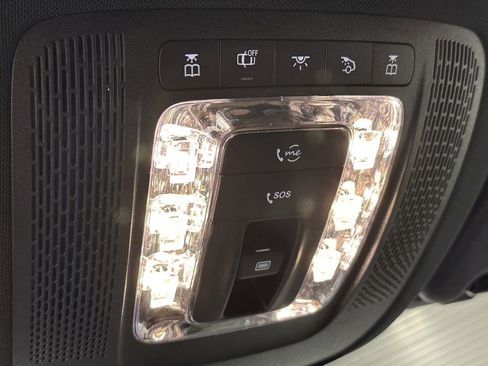 Certified 2025 Mercedes-Benz GLS 450 4MATIC image 35