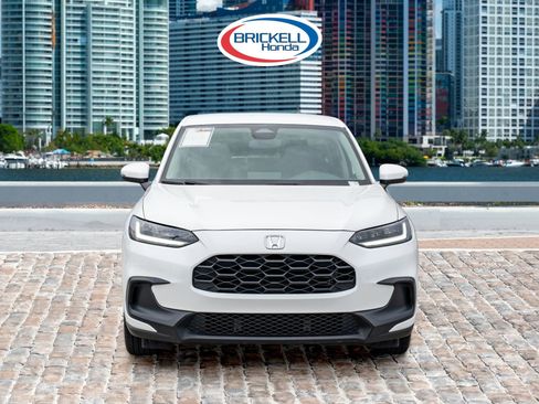 Used 2023 Honda HR-V LX image 2