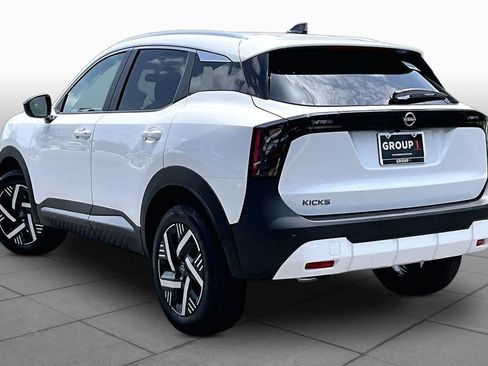 New 2026 Nissan Kicks SV FWD image 12