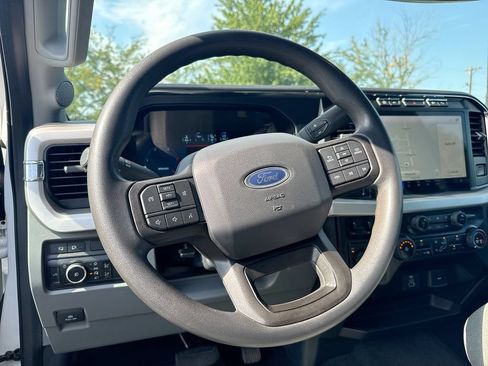 Used 2023 Ford F350 XLT w/ XLT Premium Package AWD/4WD image 11