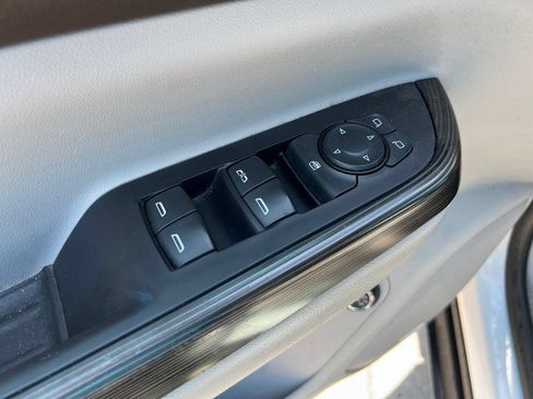 Used 2019 GMC Acadia SLT FWD image 12