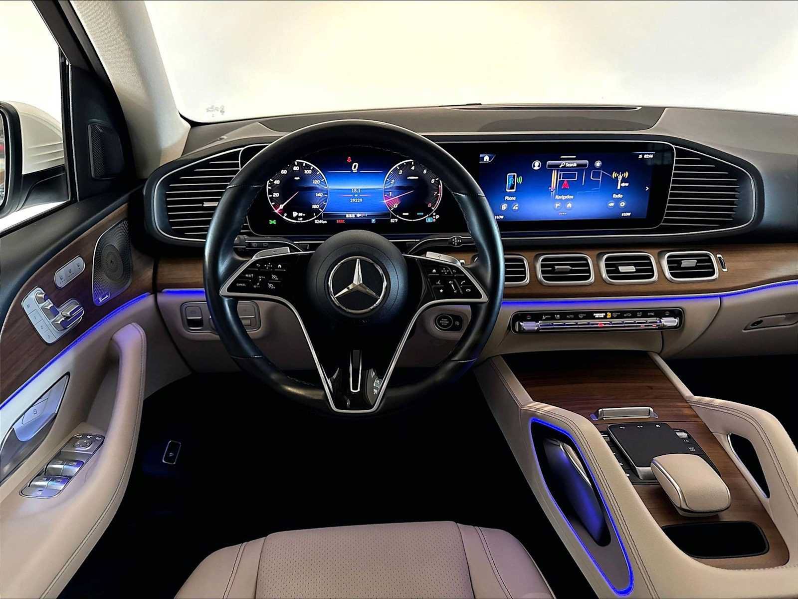 Used 2024 Mercedes-Benz GLE 350 4MATIC image 16