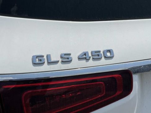 Used 2021 Mercedes-Benz GLS 450 4MATIC image 11