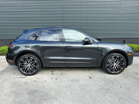 Used 2022 Porsche Macan image 10