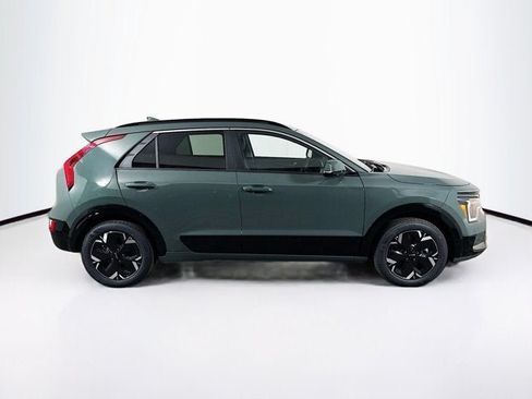 New 2026 Kia Niro Wind w/ Wind Preserve Package FWD image 4