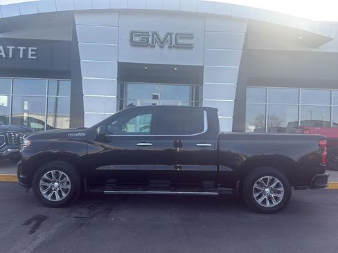 Used 2021 Chevrolet Silverado 1500 High Country w/ Safety Package II image 1